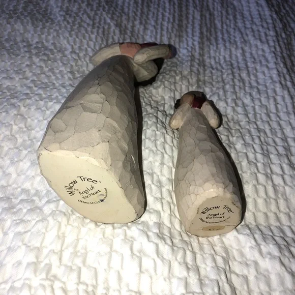 Willow Tree Figurine “Angel of the Heart” Size 7.5 and 5.5  By: Susan Lordi - Picture 3 of 6